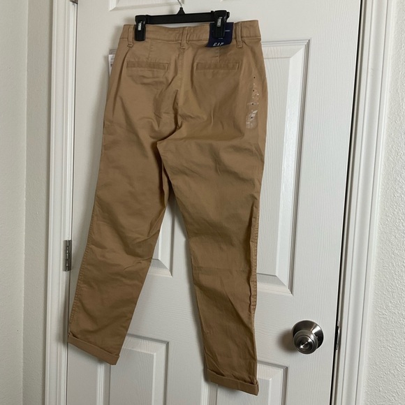 NWT Gap Girlfriend Khakis Size 4 - Picture 5 of 7